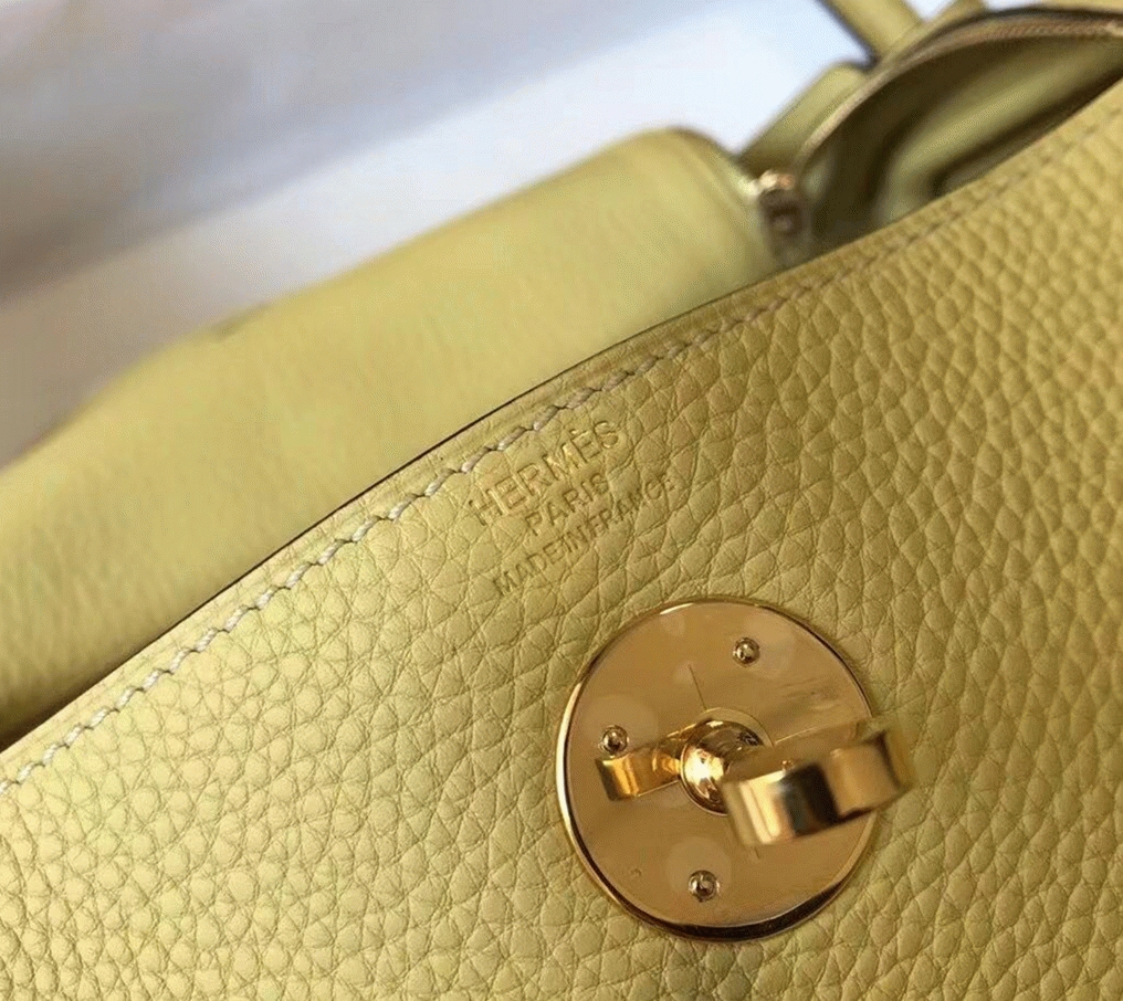 Replica Hermes Lindy bag 26cm in jaune poussin angle 4
