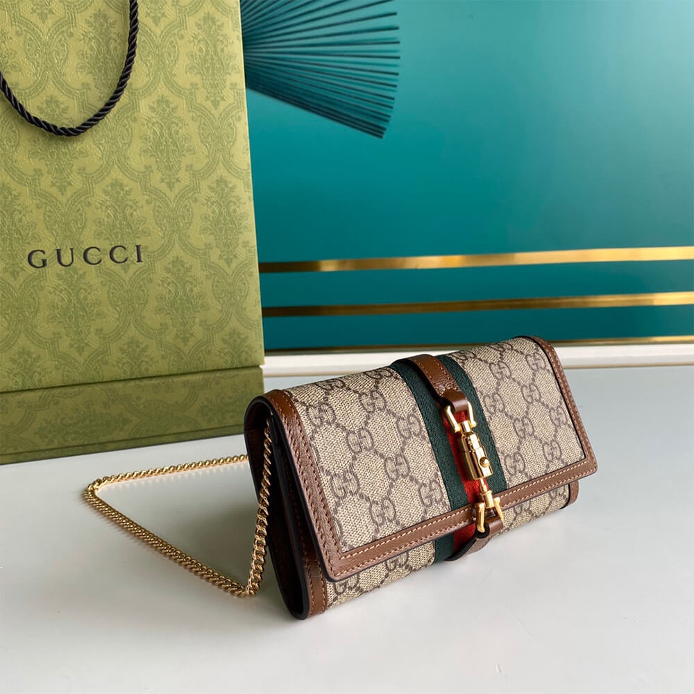 GG Jackie 1961 chain wallet angle 3