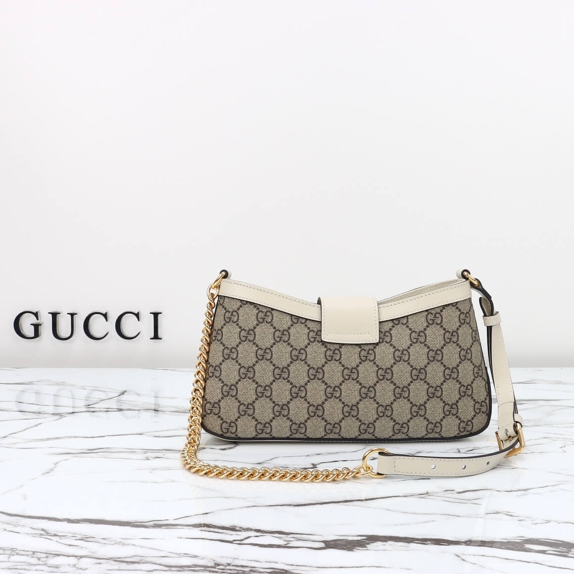 GG PADLOCK SMALL SHOULDER BAG angle 2