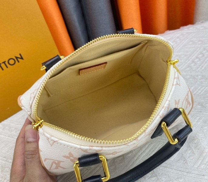Louis Vuitton Monogram Dune Canvas Speedy 20 Handbag With Jacquard Strap angle 5