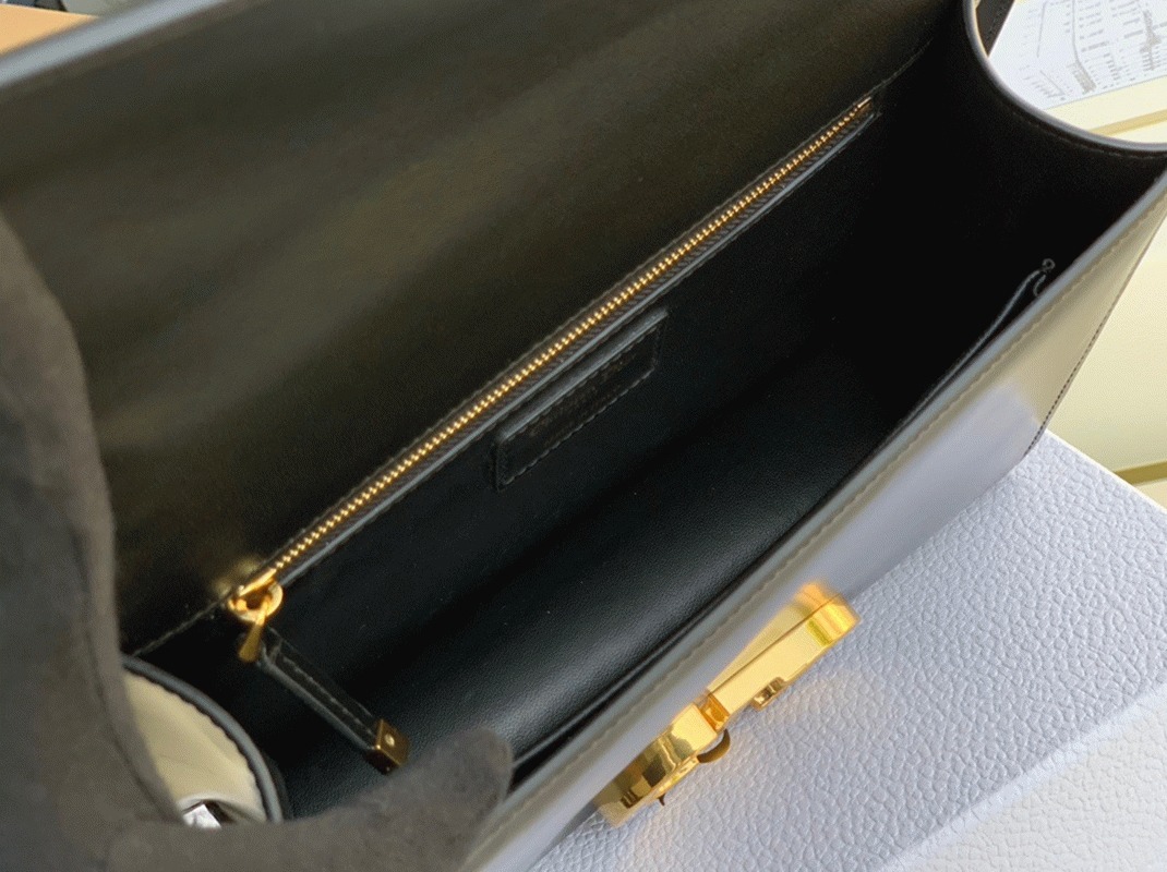 Dior 30 Montaigne Medium Bag Replica in Black Box Calfskin angle 4