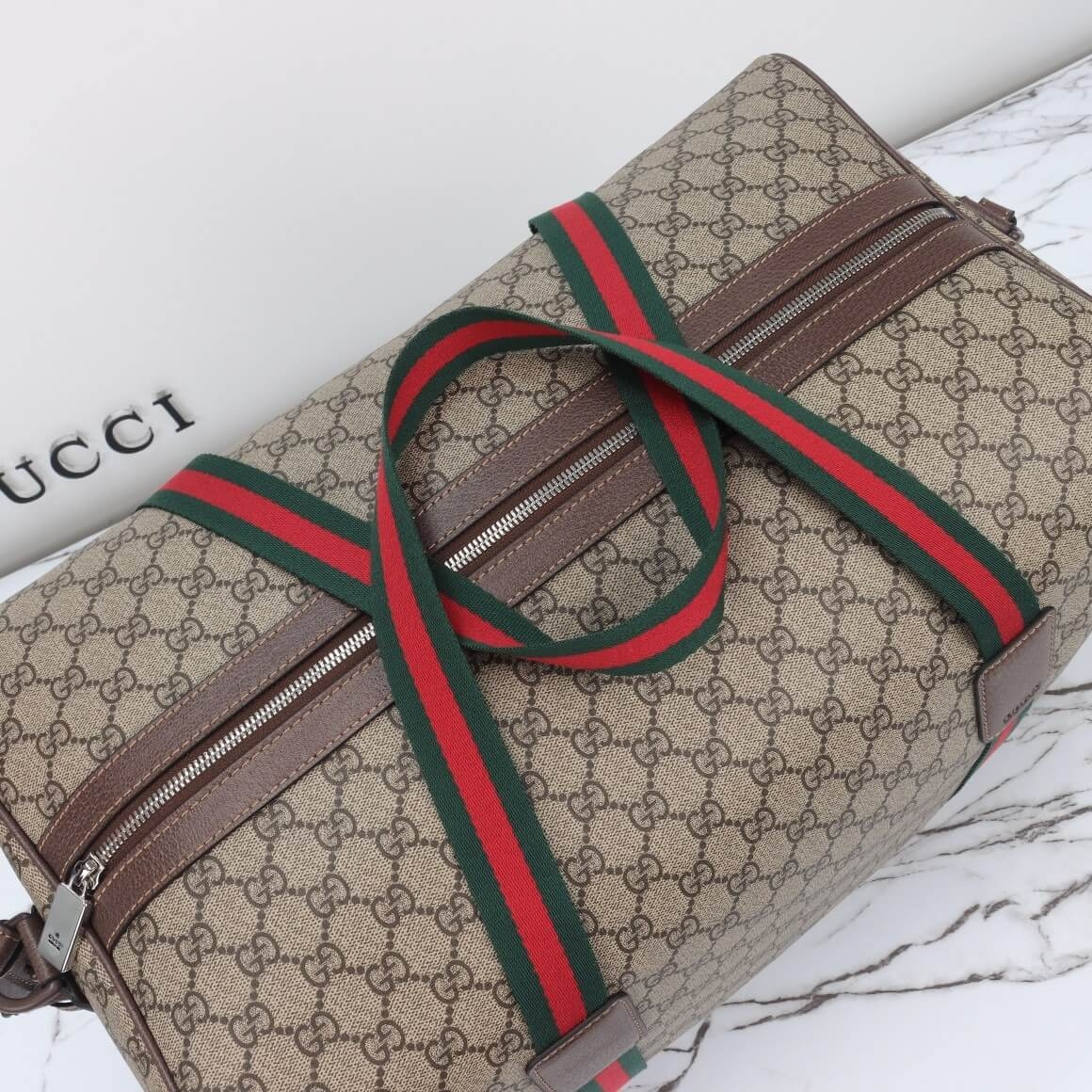 Gucci Medium duffle bag with Web angle 5