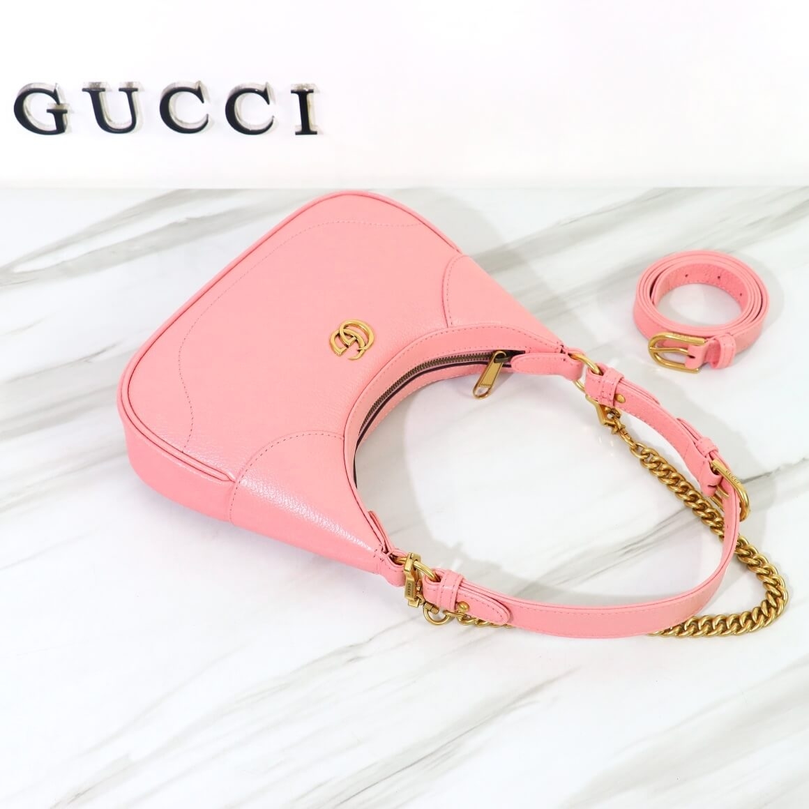 GUCCI Aphrodite small shoulder bag angle 3