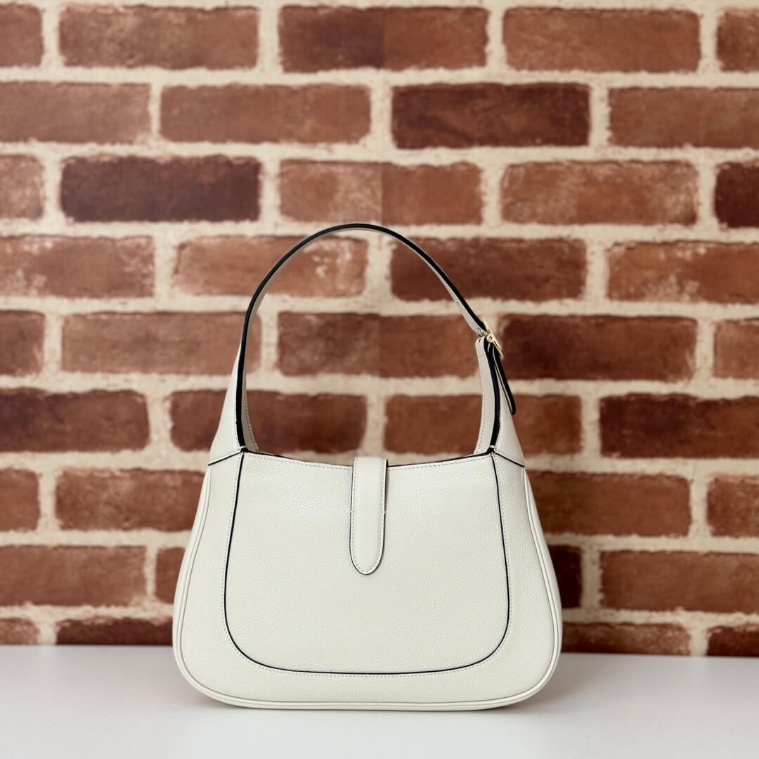 Gucci Jackie 1961 Small Shoulder Bag angle 4