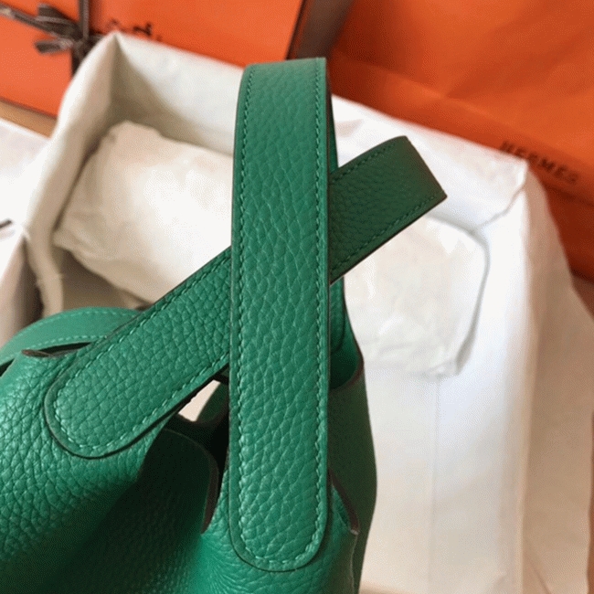 Vert vertigo designer replica Hermes Picotin Lock 22cm handbag angle 4