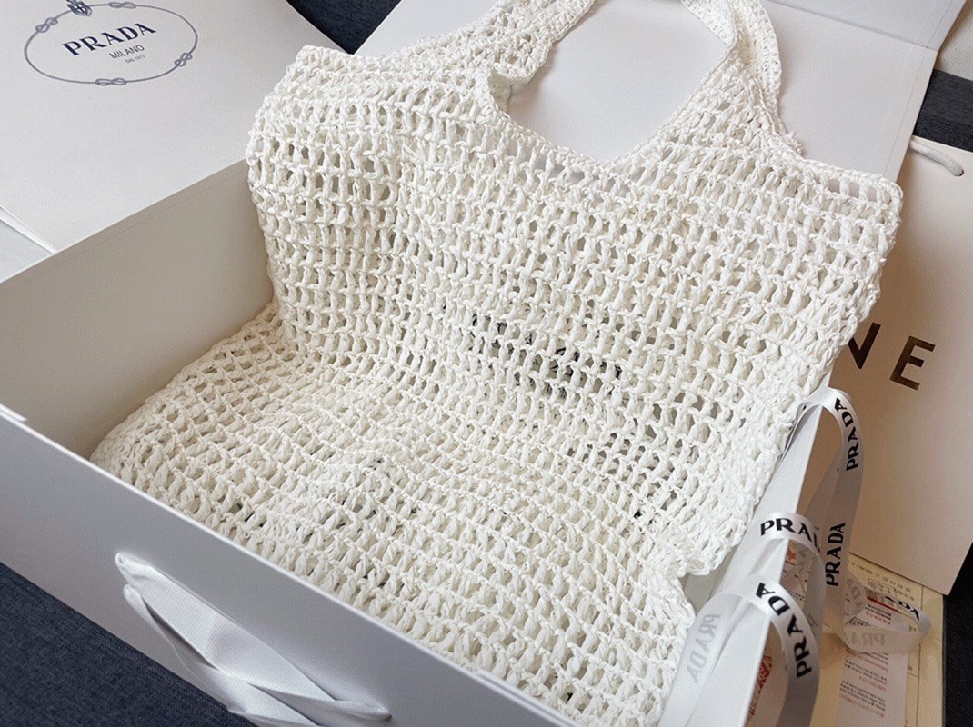 Prada Large Tote Bag Replica in White Woven Raffia angle 5