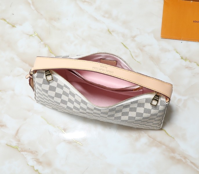LV Damier Azur Slouchy PM angle 5
