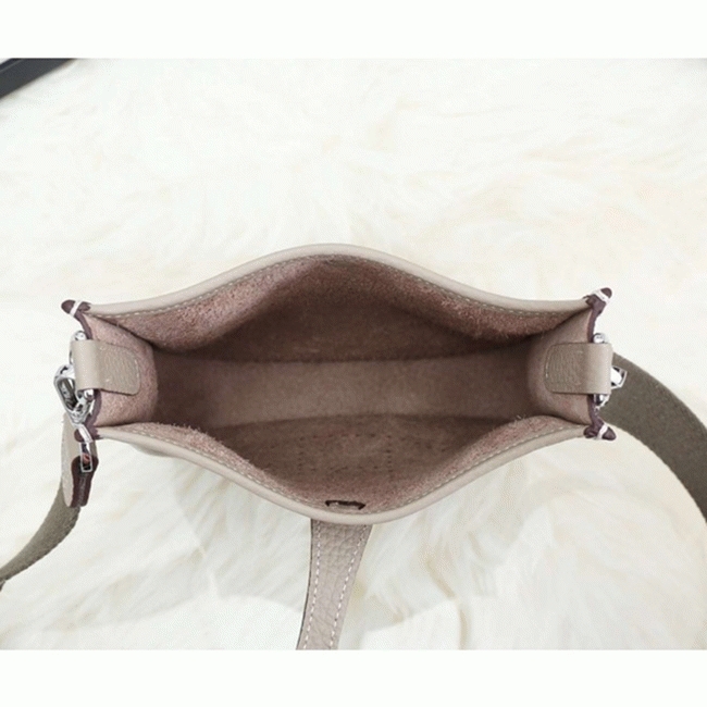 Grey Evelyne II TPM Bag Replica 1:1 Hermes Mini Shoulder Tote angle 2