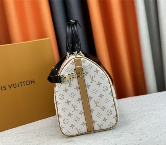 Louis Vuitton Monogram Dune Keepall Bandouliere 45 Travel Bag angle 4