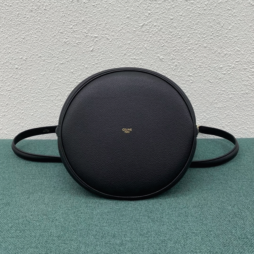 Top Quality Fake Celine Bucket 16 Bag In Black angle 4