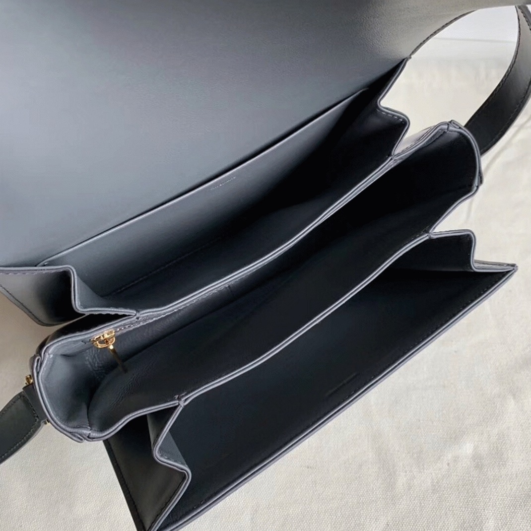 Top Quality Knockoff Celine Triomphe Medium Bag In Grey angle 4