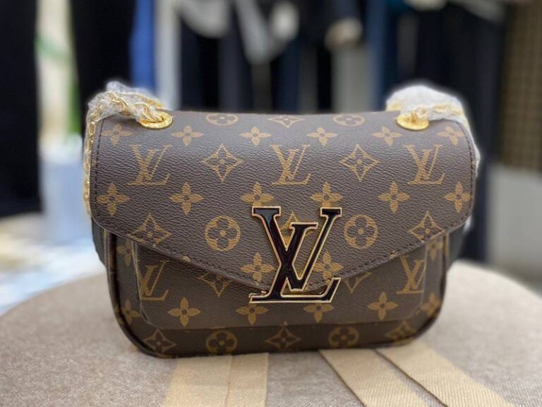 Louis Vuitton Monogram Canvas Passy Bag