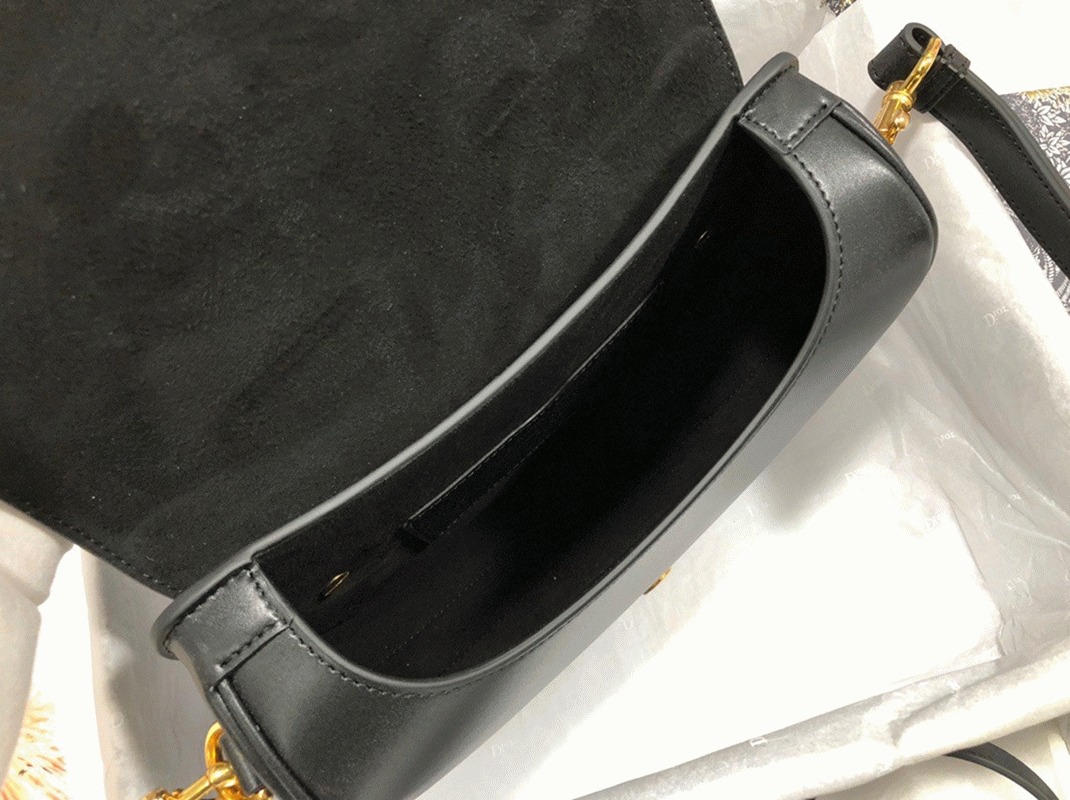 Dior Bobby Medium Bag Imitation in Black angle 5