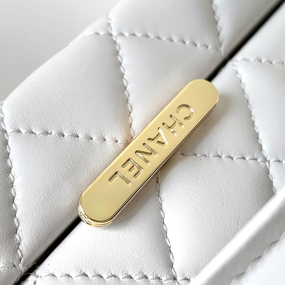 CHANEL Box Pack(High-end grade) angle 5