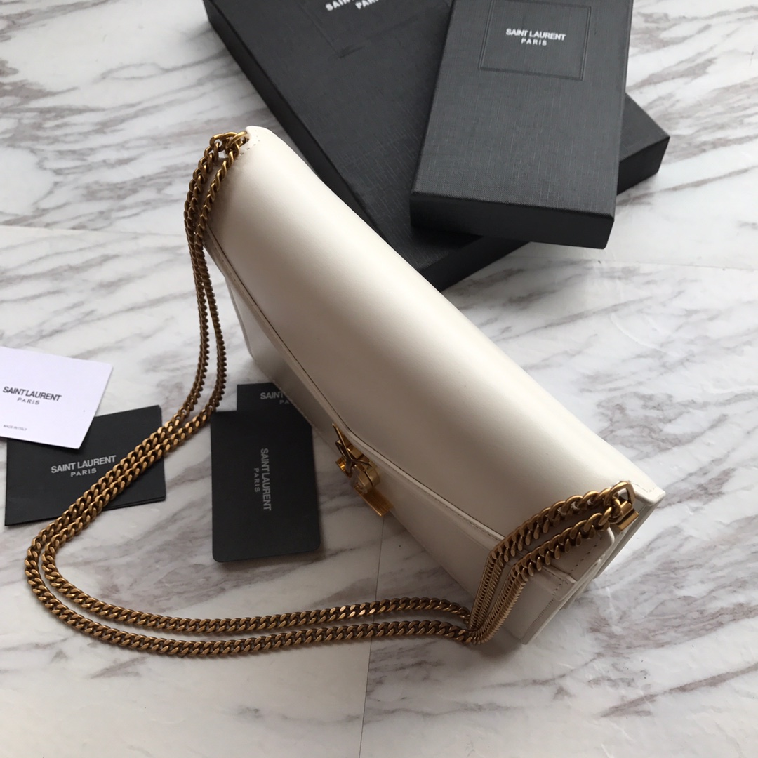 CASSANDRA MONOGRAM CLASP BAG IN OSTRICH angle 5