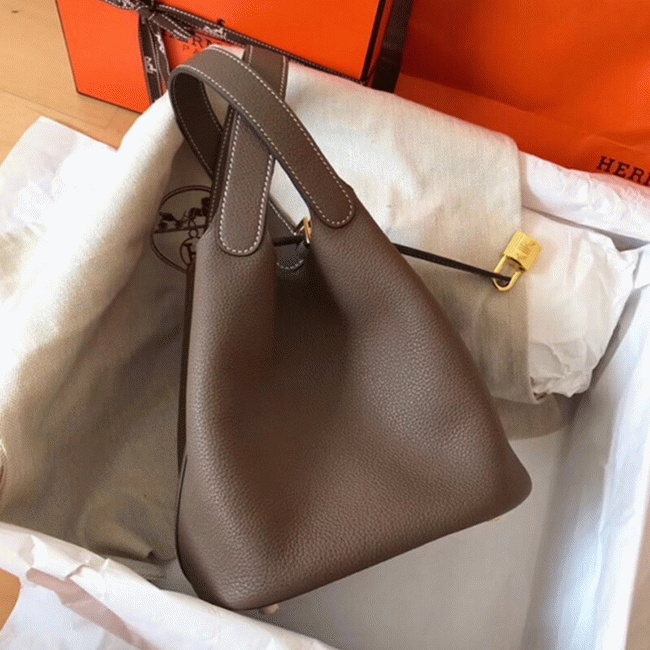 Taupe best replica Hermes Picotin Lock 18cm handbag angle 5