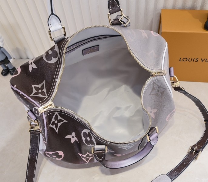 LV Spring 2022 Keepall 45 Travel Bag In Sunset Kaki angle 4