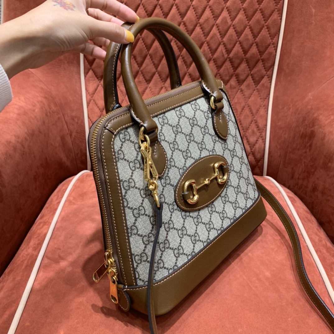 Horsebit handbag angle 2