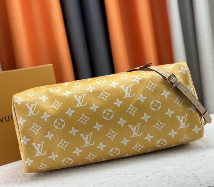 Louis Vuitton Speedy P9 Bandouliere 50 Bag In Yellow angle 5