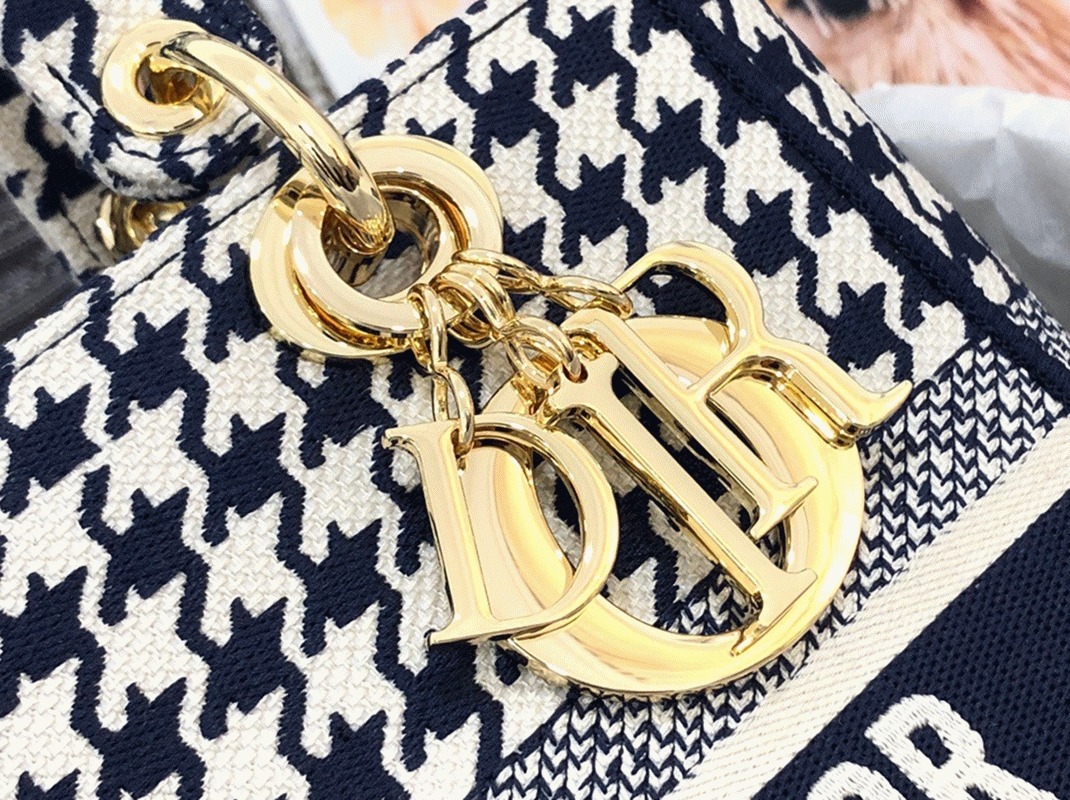 Dior Lady D-Lite Medium Bag Replica in Black White Houndstooth Embroidery angle 4