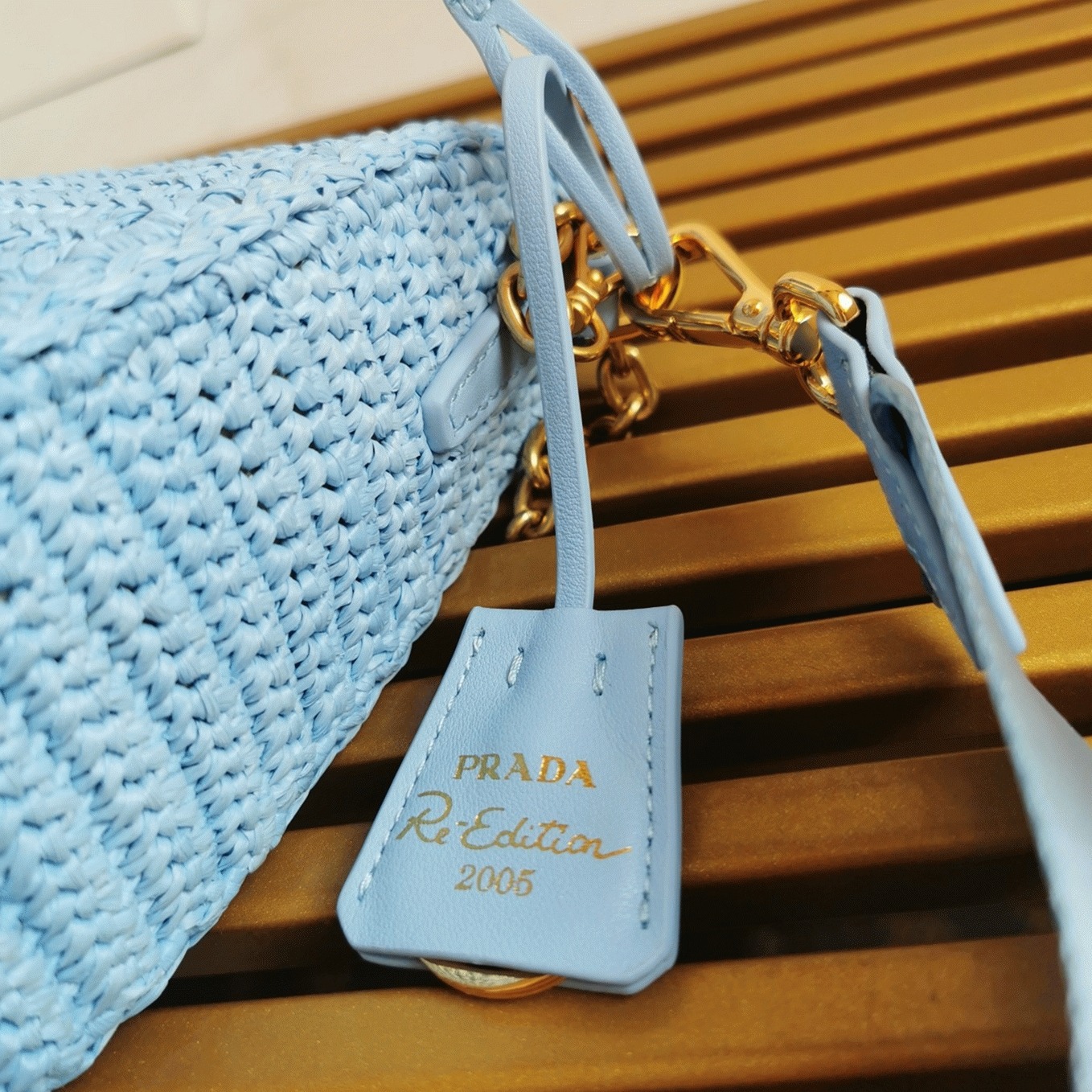 Prada Re-Edition Shoulder Bag Fake in Blue angle 4