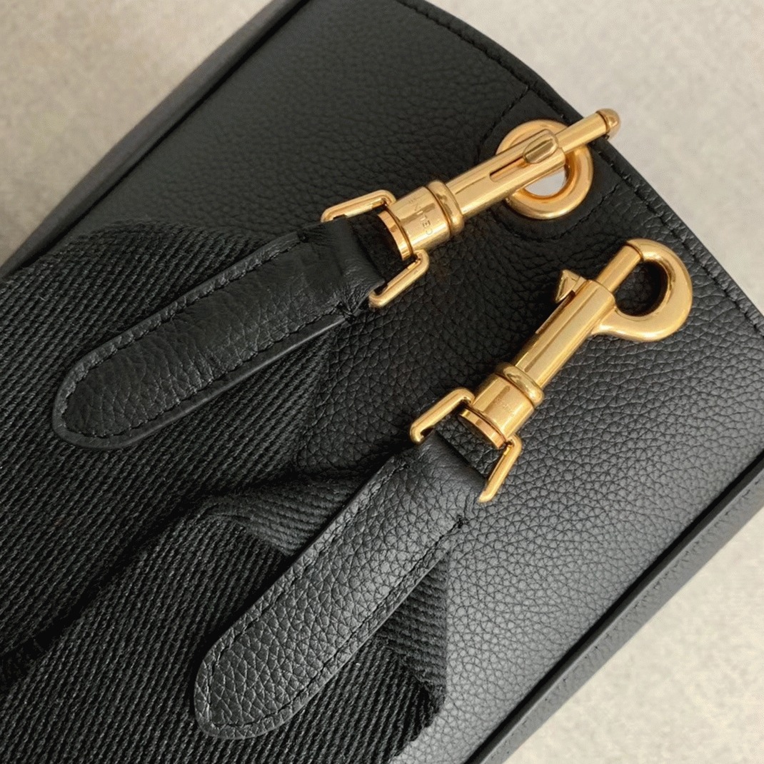 Top Quality Replica Celine Sangle Bucket Bag In Black Grained Calfskin angle 3
