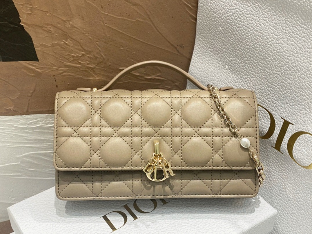 Dior Miss Dior Mini Bag Replica in Beige Cannage Lambskin angle 3
