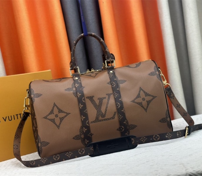 Louis Vuitton Monogram Giant And Monogram Reverse Canvas Keepall Bandouliere 45 angle 3