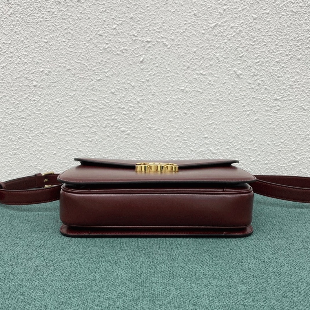 Top Quality Replica Celine Triomphe Large Bag In Bordeaux angle 5
